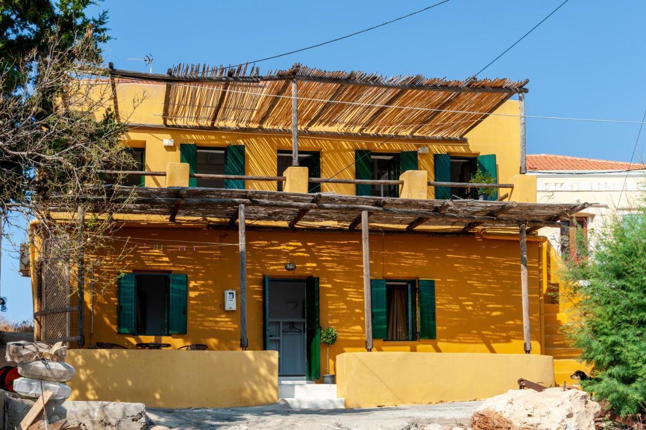 Atlantis Houses Chalki Town Esterno foto