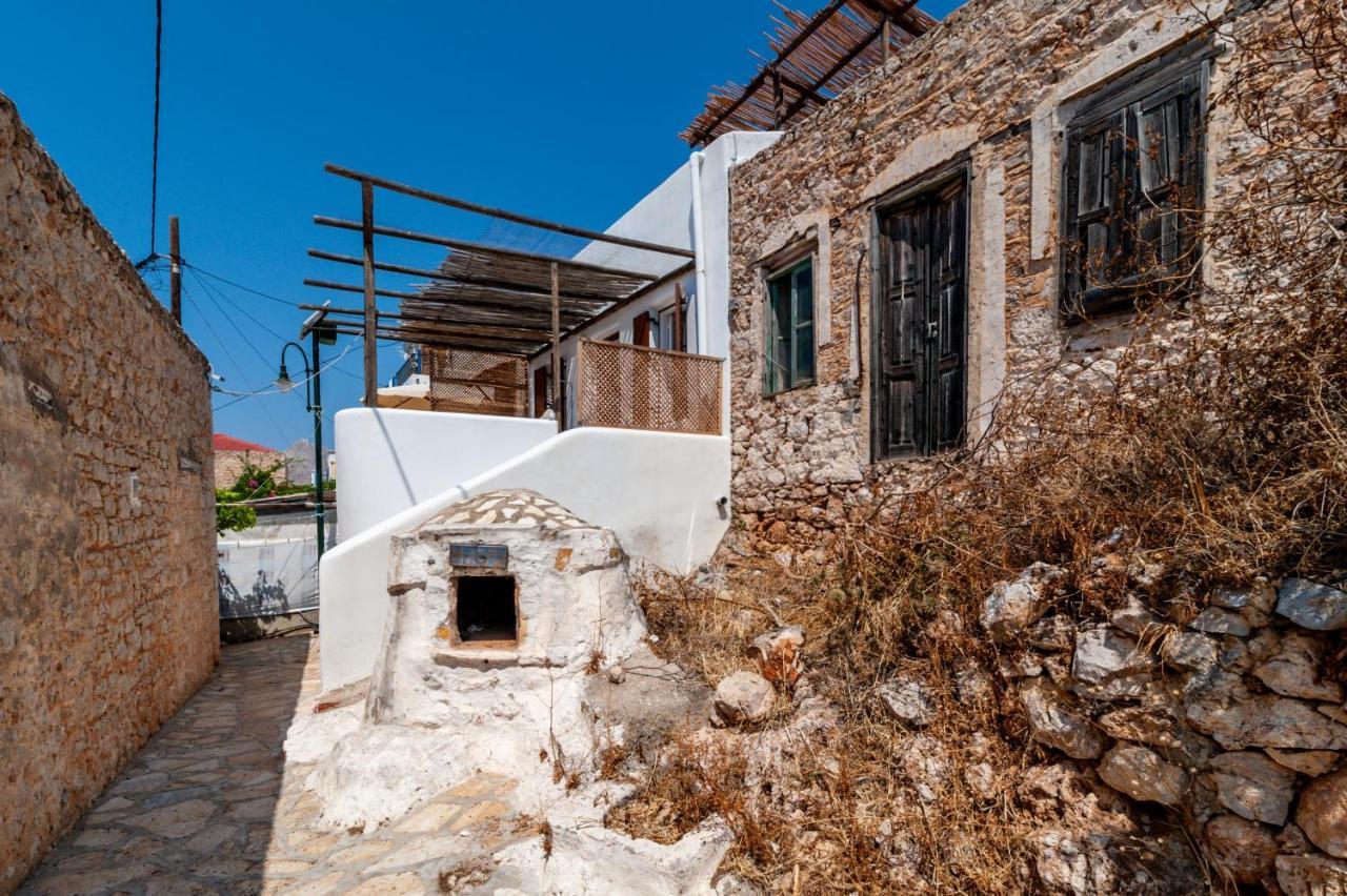 Atlantis Houses Chalki Town Esterno foto