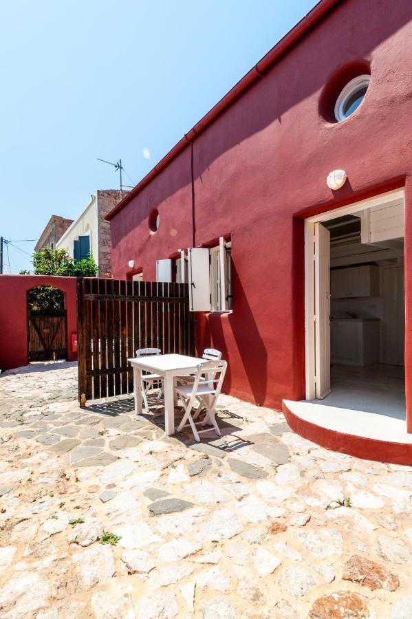 Atlantis Houses Chalki Town Esterno foto