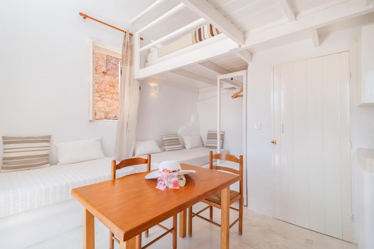 Atlantis Houses Chalki Town Esterno foto