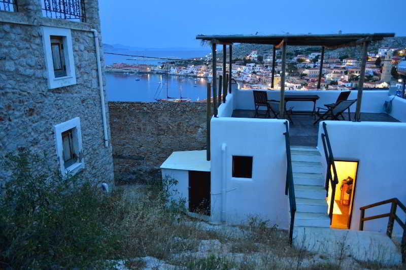 Atlantis Houses Chalki Town Esterno foto